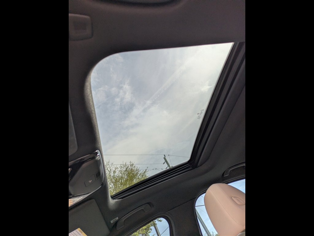 Used 2021 BMW 330i Sedan w/ Convenience Package image 20