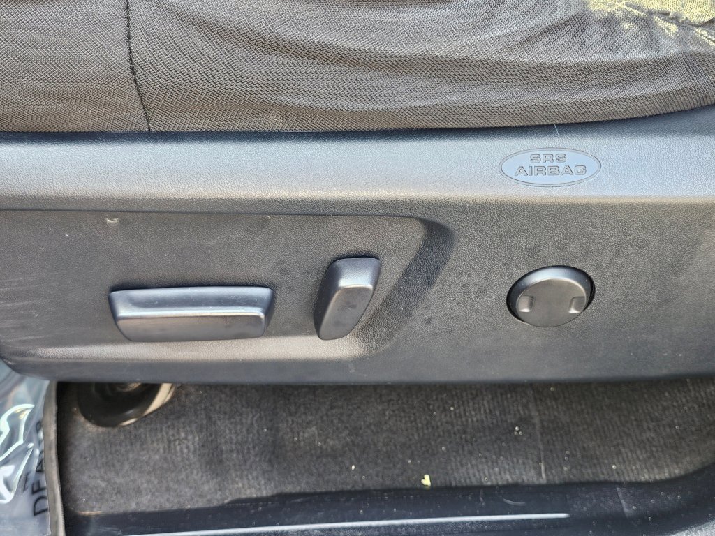 Used 2015 Toyota Tundra SR5 image 28