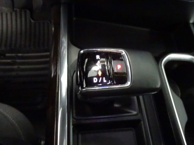 Used 2024 GMC Sierra 1500 Elevation image 12