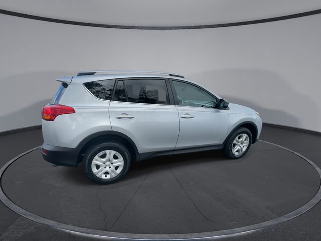 Used 2014 Toyota RAV4 LE image 16