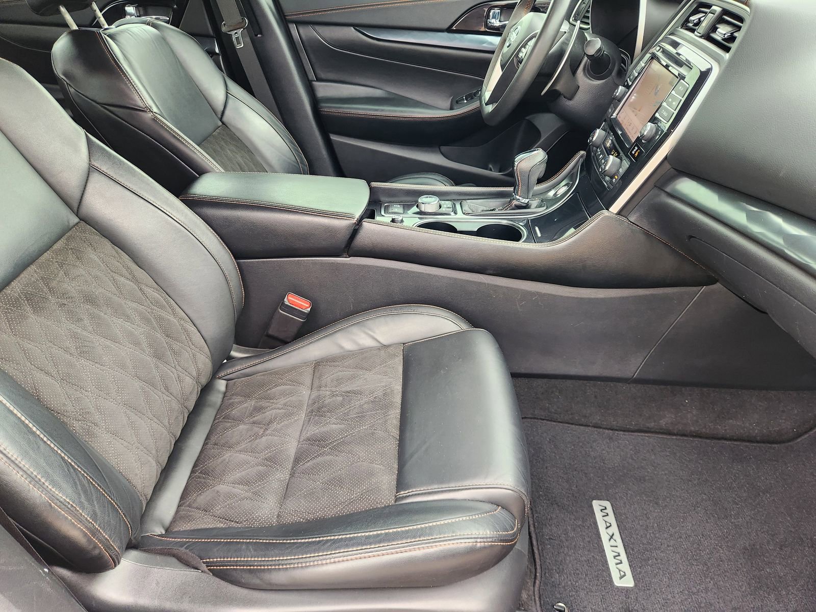 Used 2022 Nissan Maxima SR w/ Sport Mat Group image 14