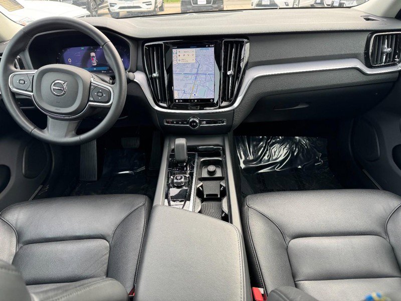 Certified 2024 Volvo S60 B5 Core image 12