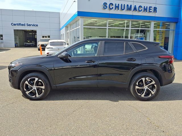 Used 2024 Chevrolet Trax RS w/ Driver Confidence Package FWD image 8