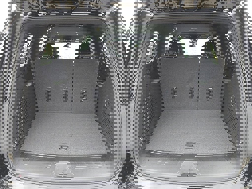 New 2026 Chevrolet Suburban LT w/ Comfort Package image 14