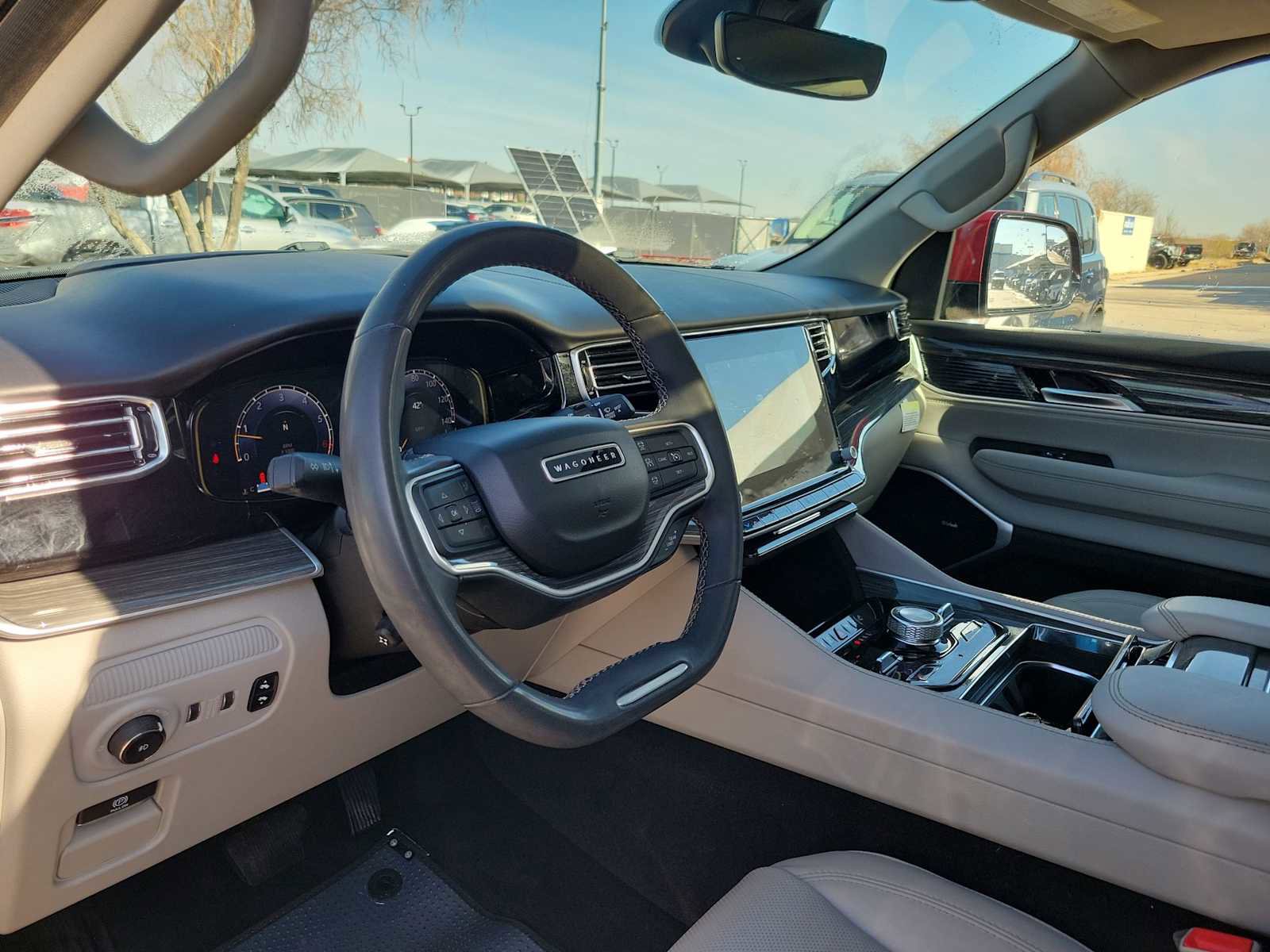 Used 2022 Jeep Wagoneer Series III w/ Premium Group I image 2