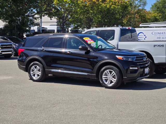 Certified 2023 Ford Explorer XLT w/ Equipment Group 202A AWD/4WD image 6