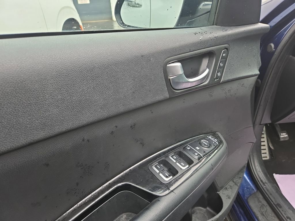 Used 2018 Kia Optima SX image 8