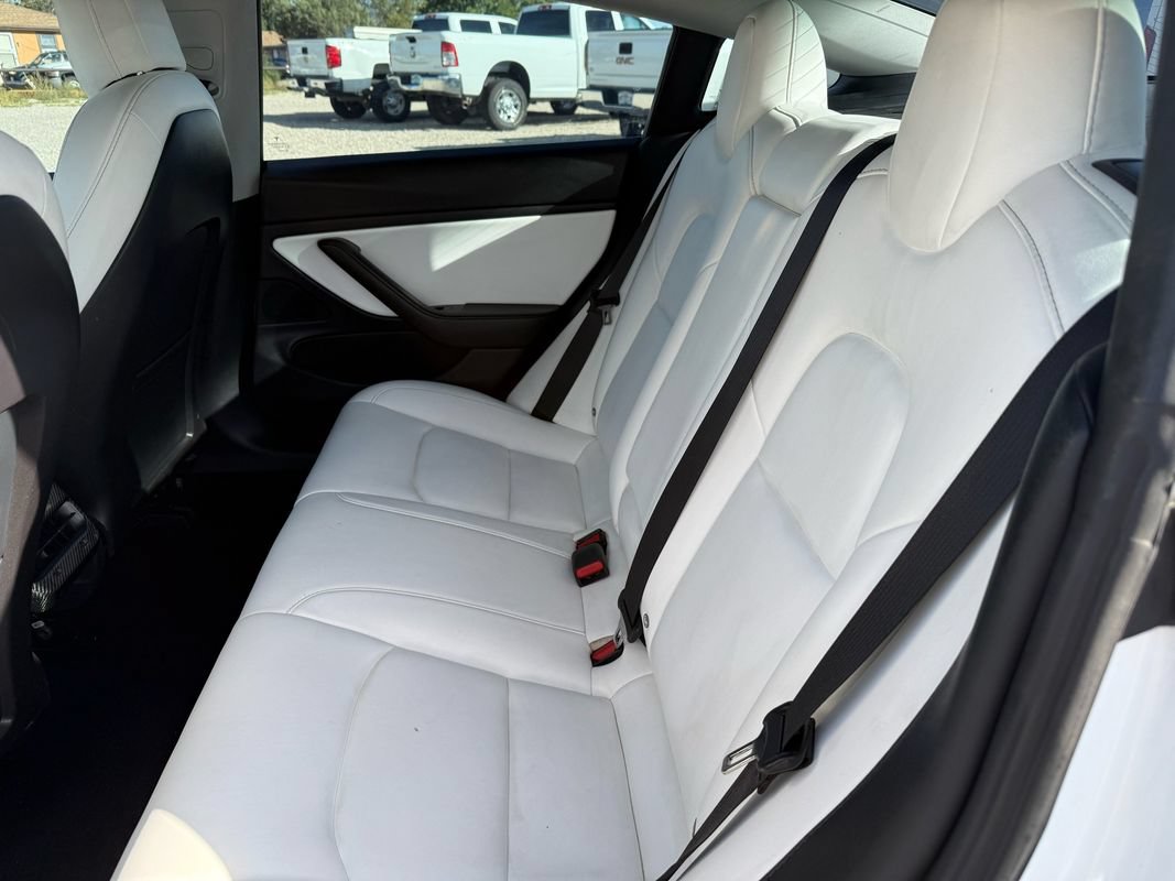 Used 2018 Tesla Model 3 Mid Range RWD image 27