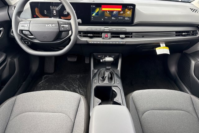 New 2027 Kia K4 FWD image 15