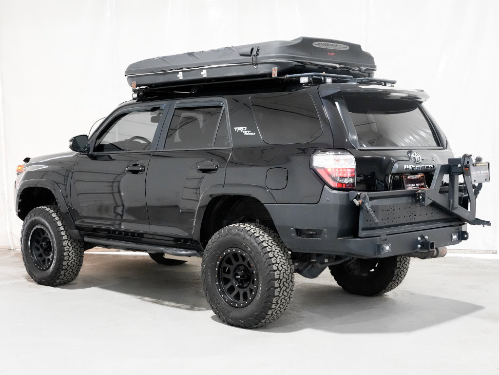 Used 2018 Toyota 4Runner TRD Off-Road Premium AWD/4WD image 3