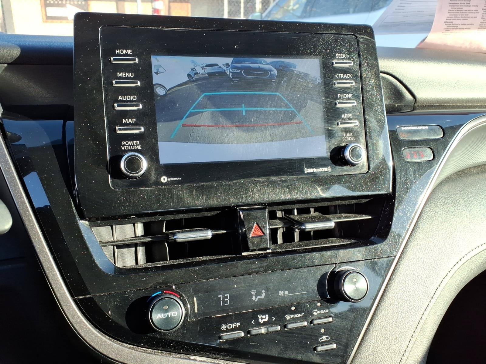 Used 2021 Toyota Camry SE FWD image 10