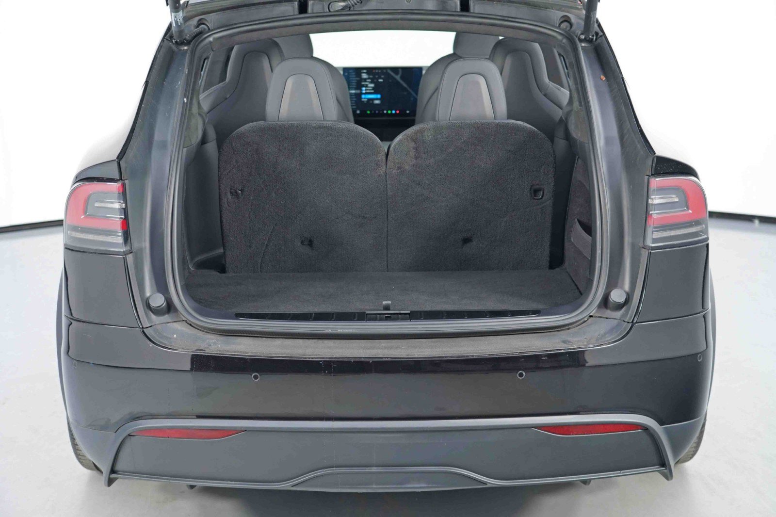 Used 2022 Tesla Model X image 10