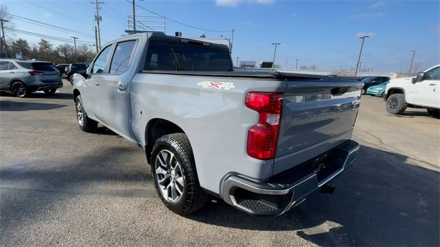 Used 2024 Chevrolet Silverado 1500 LT image 8