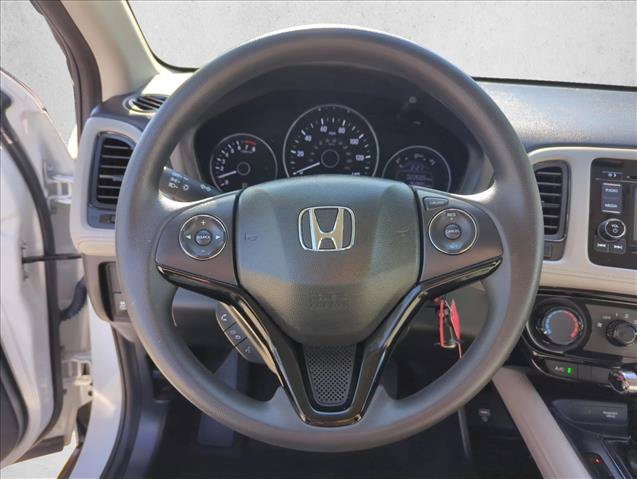 Used 2020 Honda HR-V LX image 17