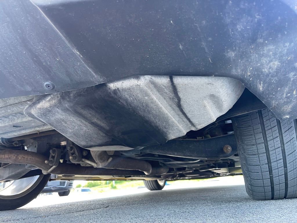 Used 2010 Chevrolet Camaro LT w/ LPO, Ground Effects Package RWD image 16