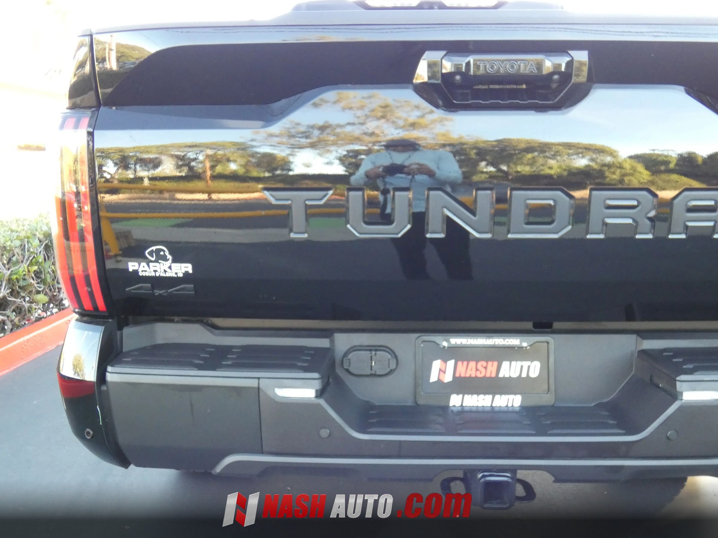 Used 2026 Toyota Tundra Limited AWD/4WD image 11