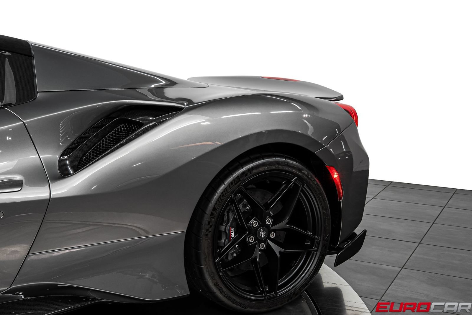 Used 2019 Ferrari 488 Pista Spider RWD image 25