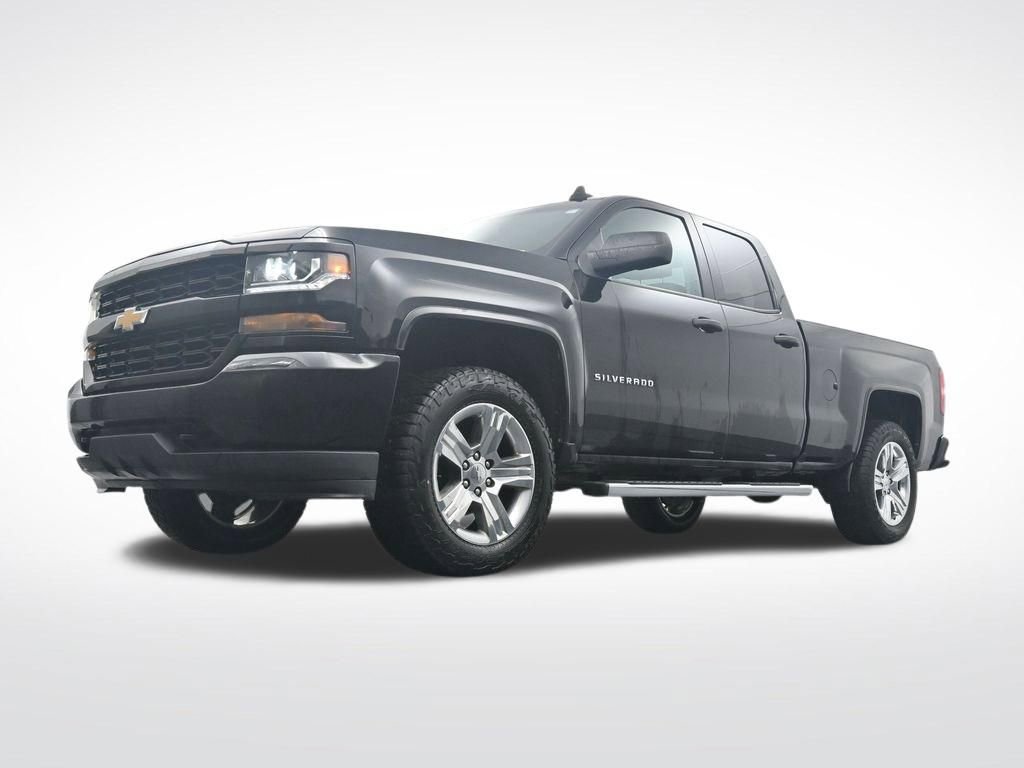 Used 2017 Chevrolet Silverado 1500 Custom w/ Custom Convenience Package AWD/4WD image 29