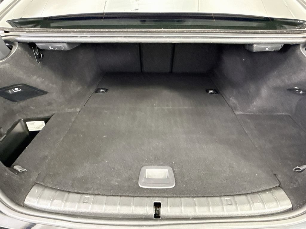 Used 2018 BMW 530e RWD image 27
