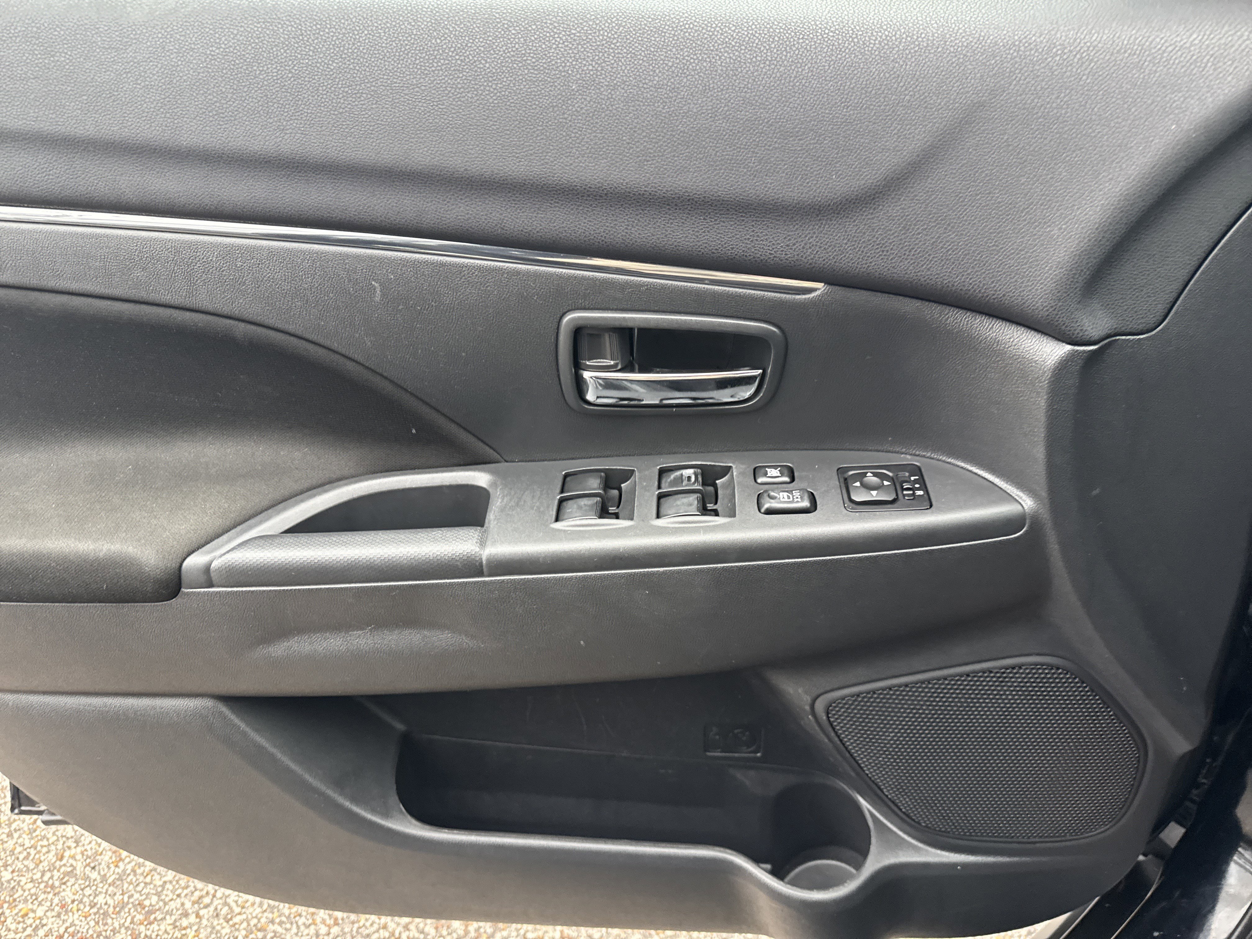 Used 2021 Mitsubishi Outlander Sport ES image 20