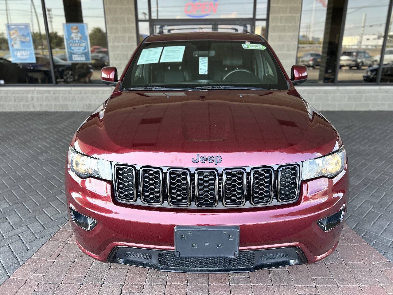 Used 2019 Jeep Grand Cherokee Altitude AWD/4WD image 27