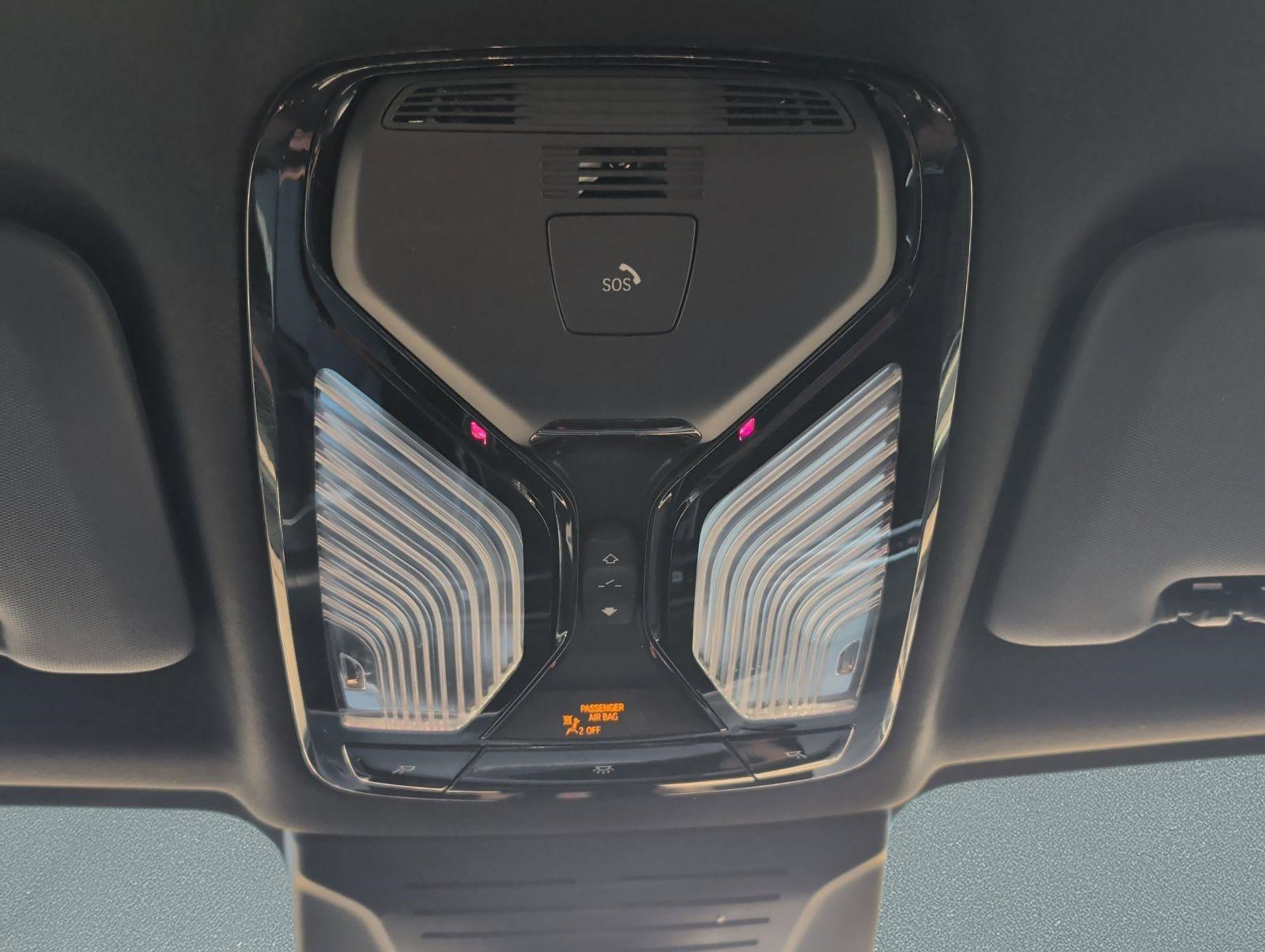 Used 2025 BMW X5 xDrive40i w/ Executive Package image 21