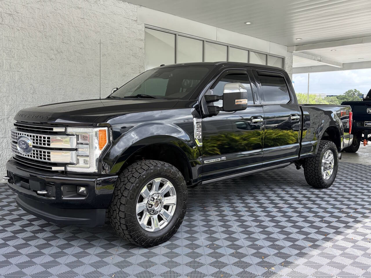 Used 2017 Ford F350 Platinum w/ Platinum Ultimate Package image 1