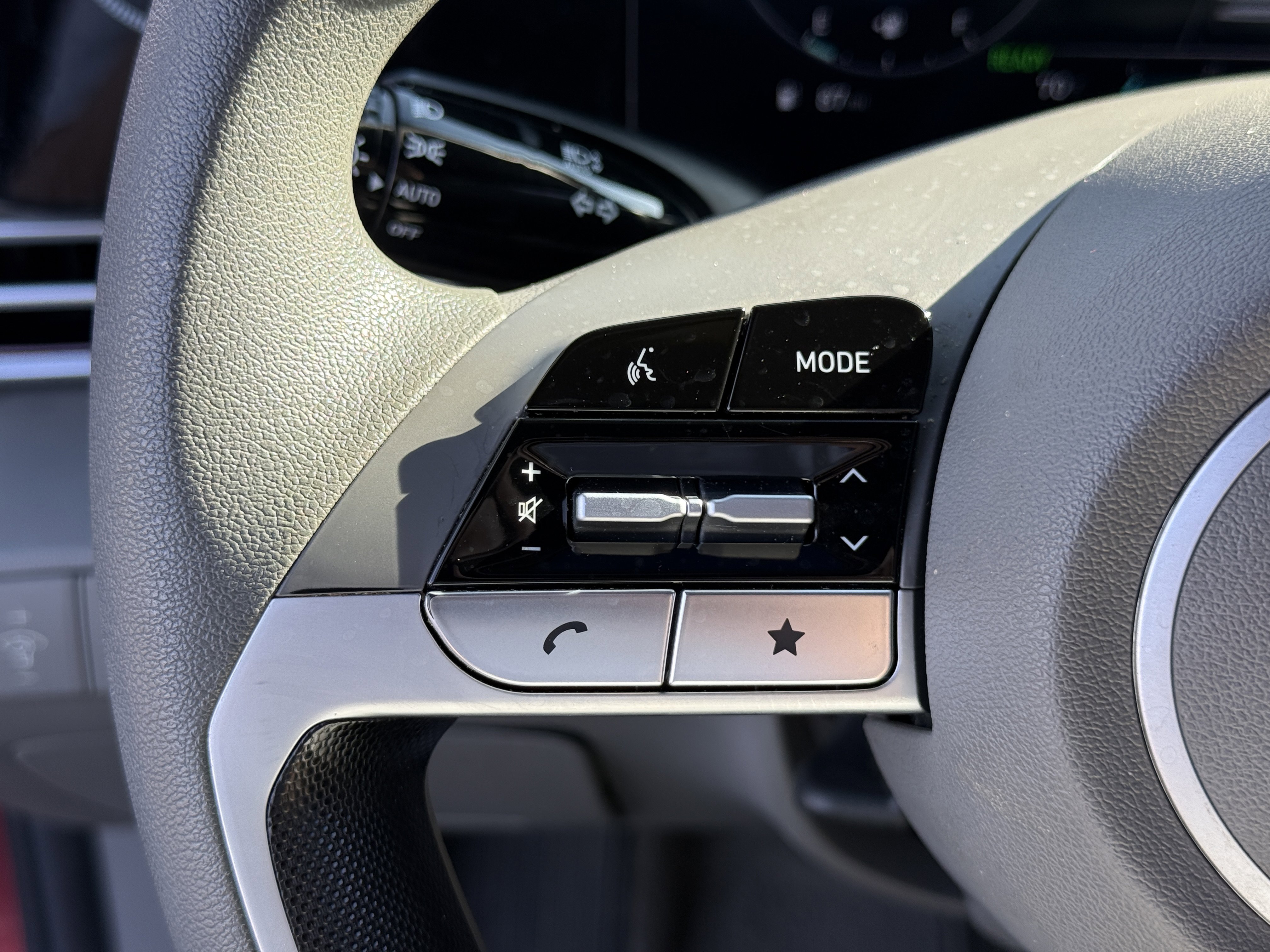 Used 2024 Hyundai Elantra Blue FWD image 18