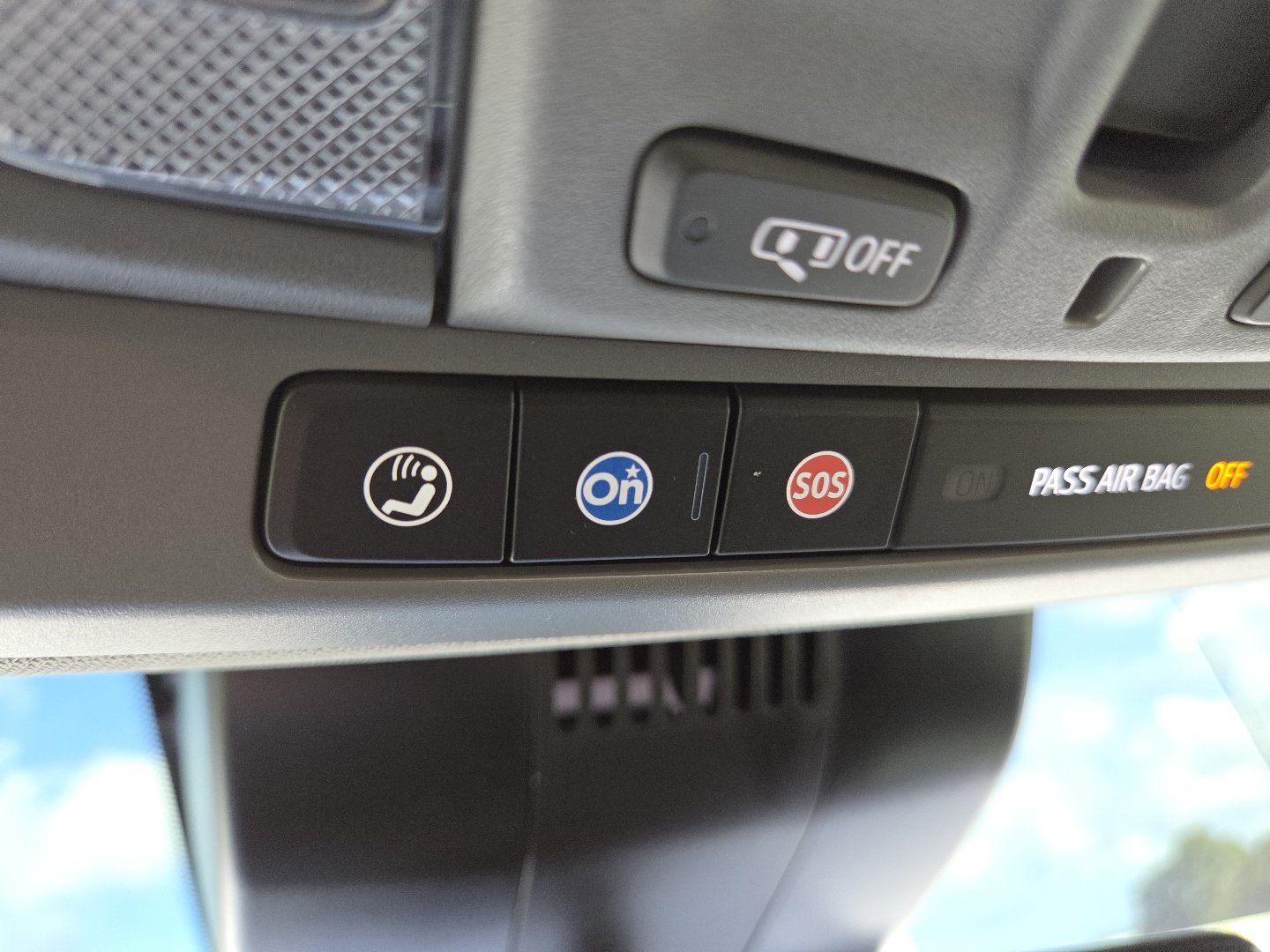 Used 2025 GMC Sierra 1500 SLE w/ Preferred Package AWD/4WD image 34