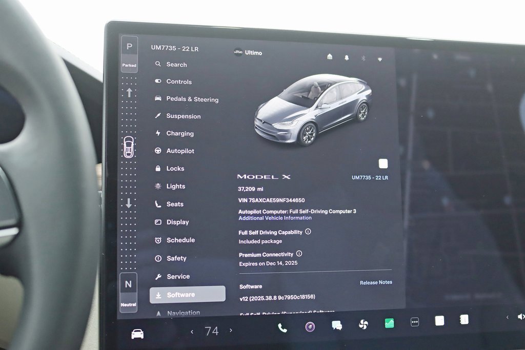 Used 2022 Tesla Model X image 24