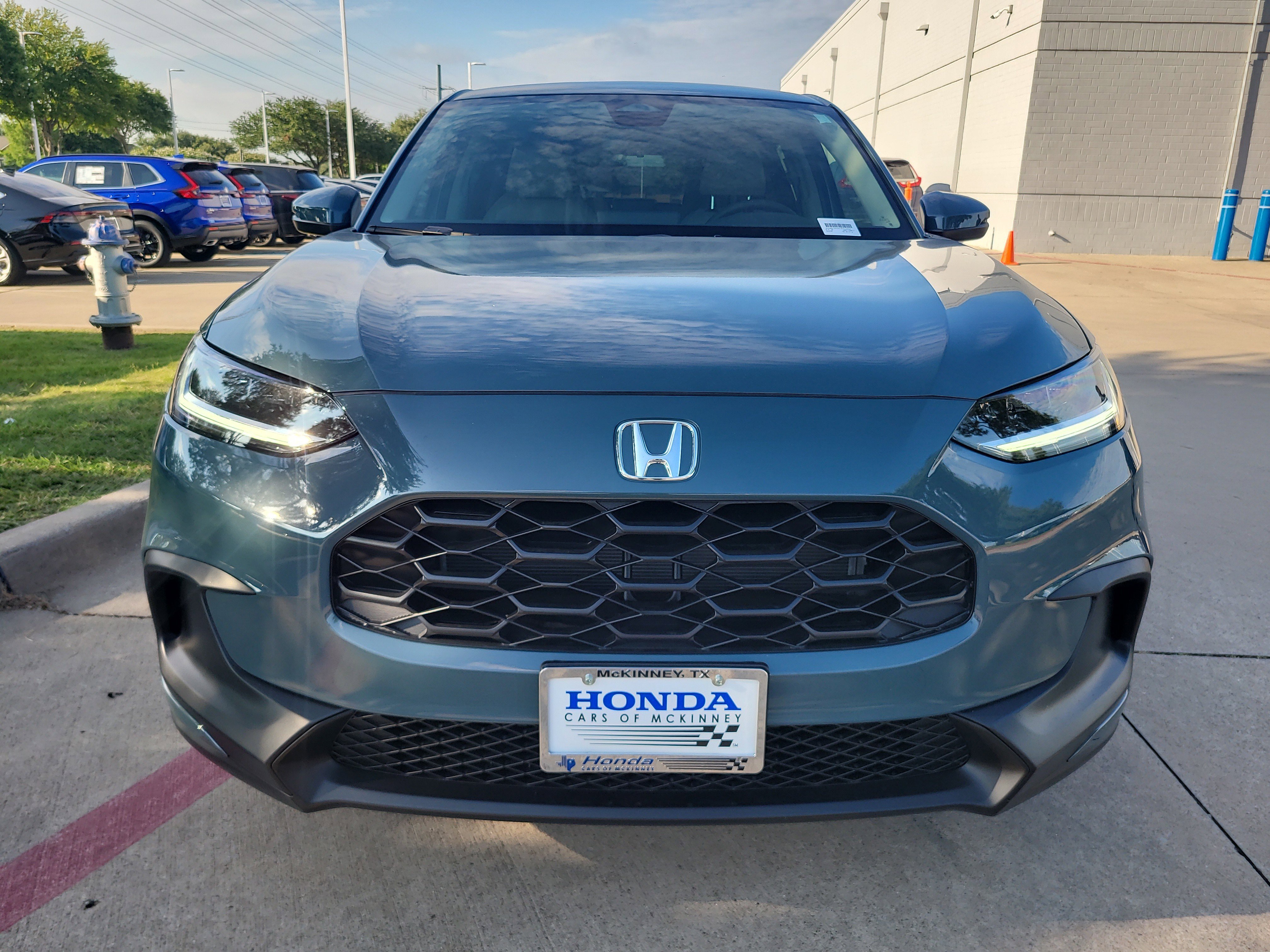 New 2027 Honda HR-V LX image 3
