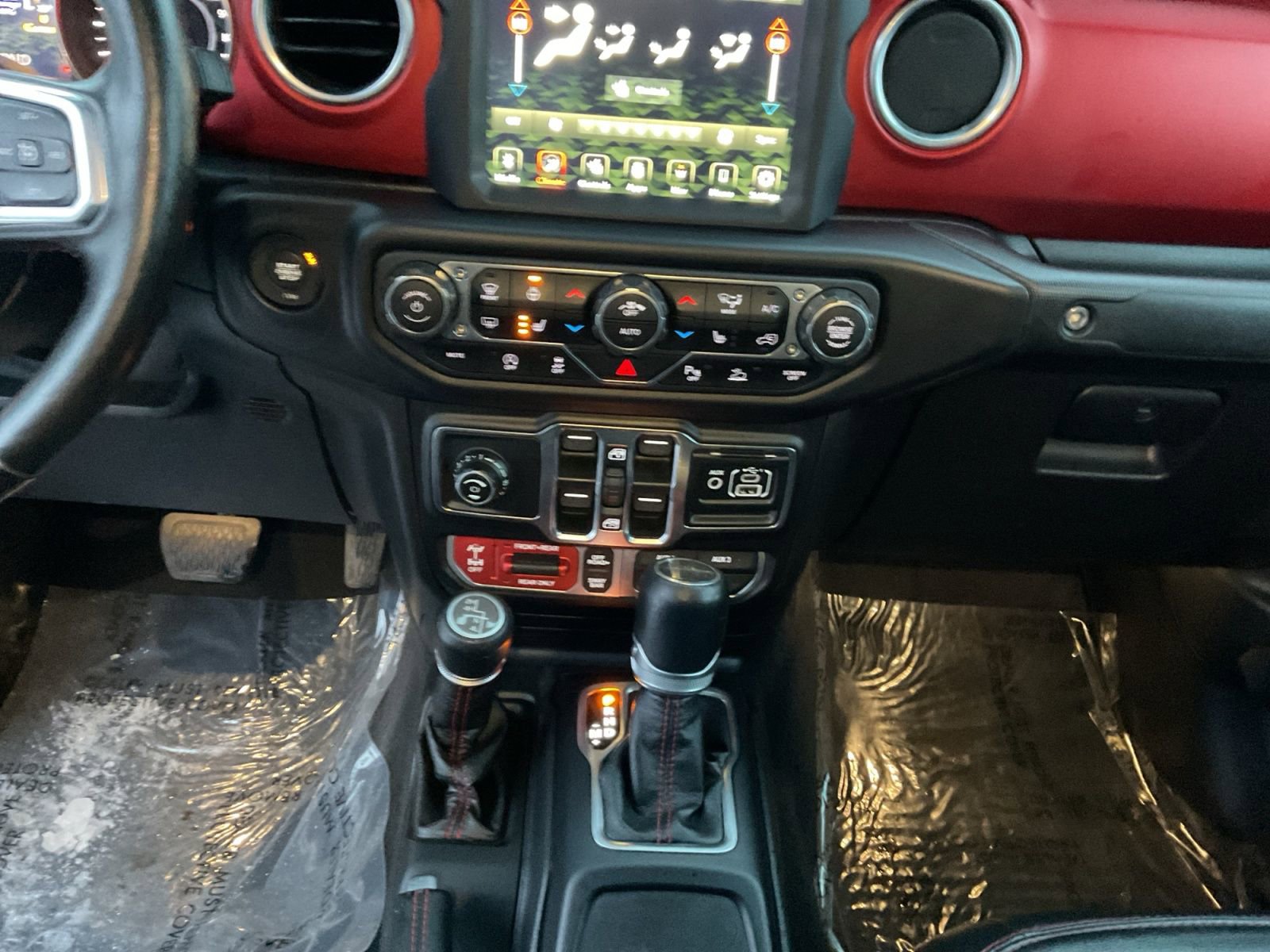 Used 2020 Jeep Gladiator Rubicon w/ Dual Top Group image 11