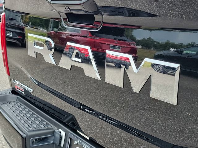 Used 2025 RAM 3500 Limited AWD/4WD image 5