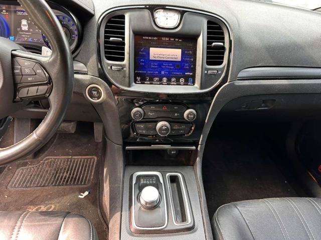 Used 2015 Chrysler 300 S w/ 300S Premium Group RWD image 19