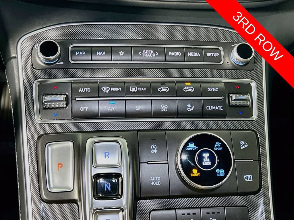 Used 2022 Hyundai Santa Fe SEL w/ Convenience + Premium Package AWD/4WD image 16