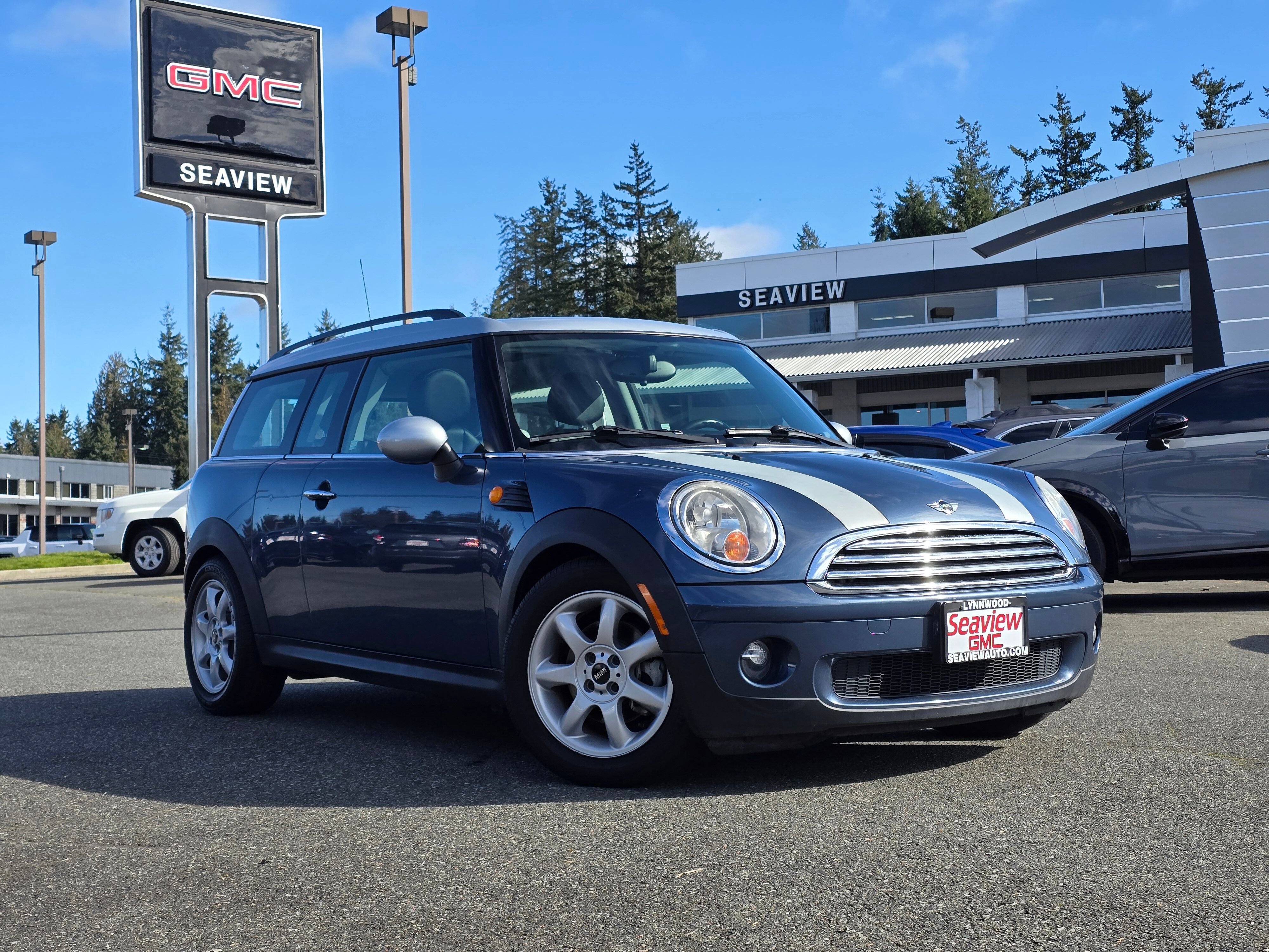 Used 2010 MINI Cooper Clubman Hardtop image 1