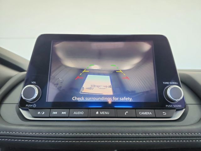 Used 2025 Nissan Rogue SV image 29