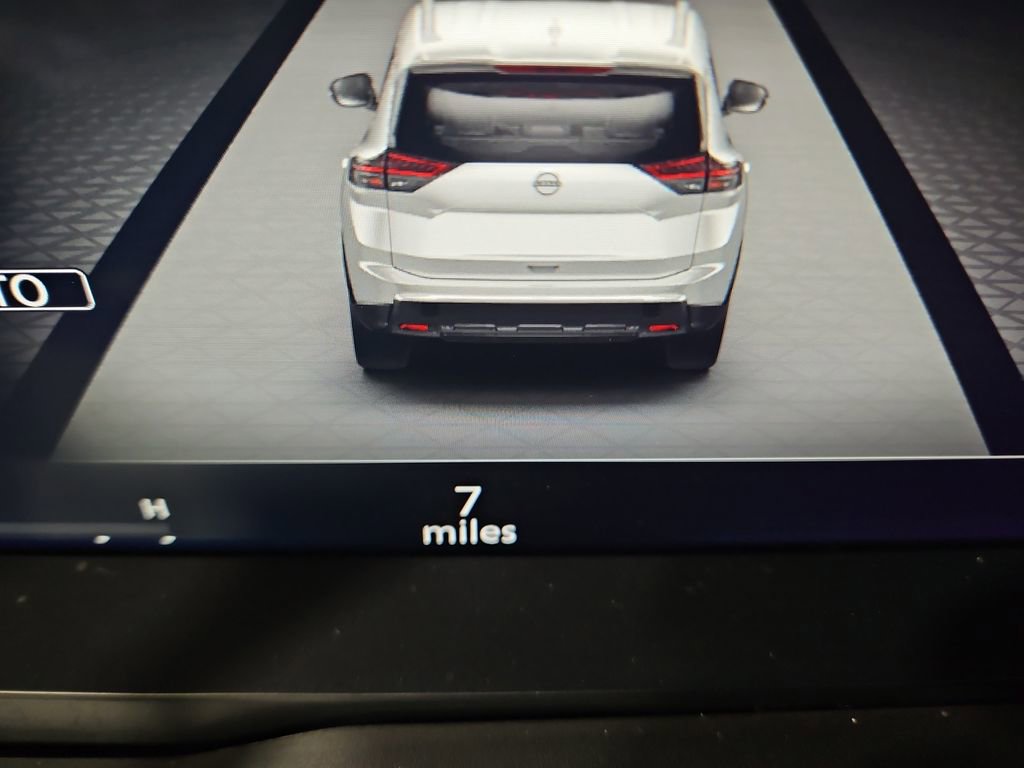 New 2026 Nissan Rogue Platinum image 17