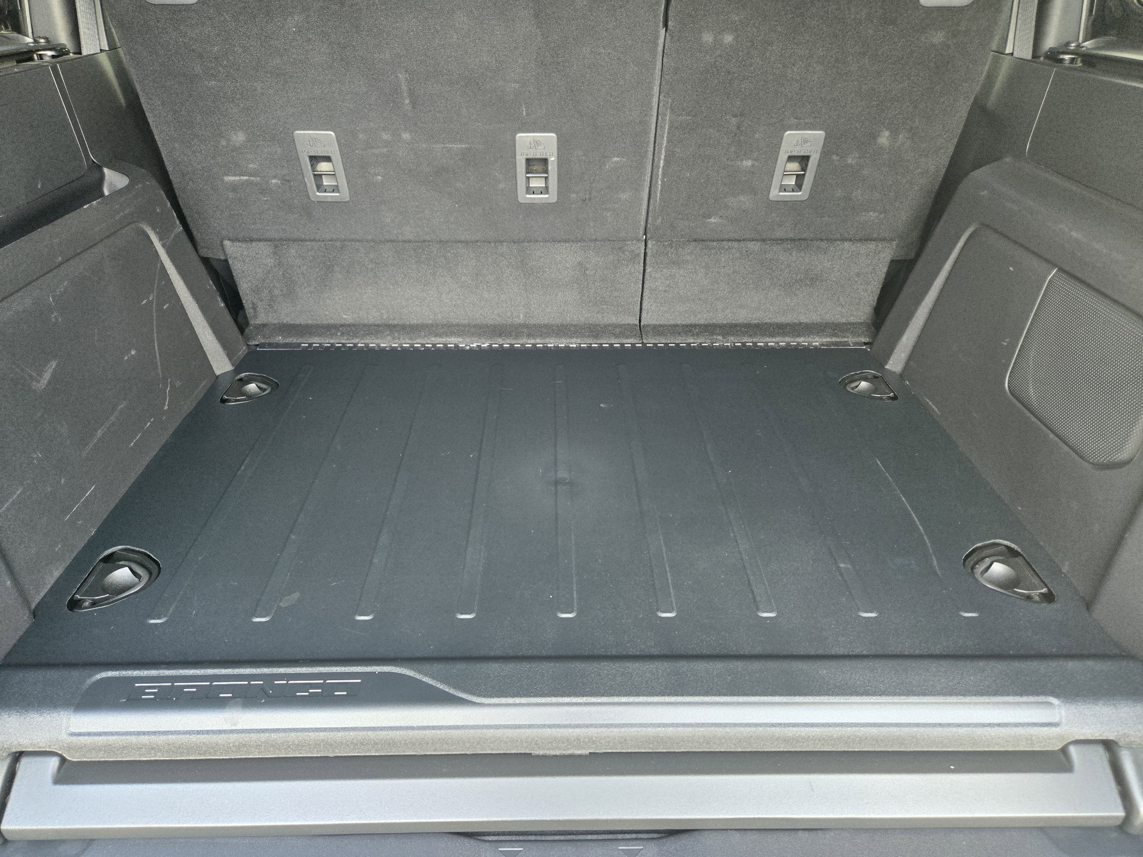 Used 2024 Ford Bronco Everglades image 23