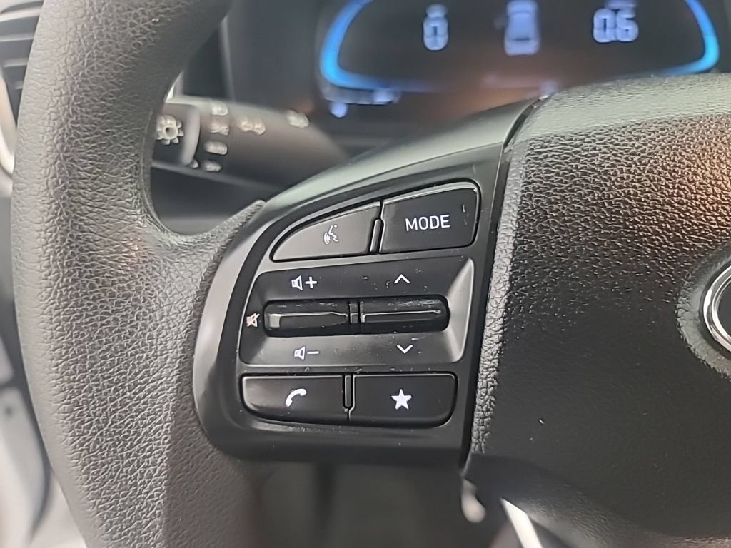 Used 2024 Hyundai Venue SE FWD image 26