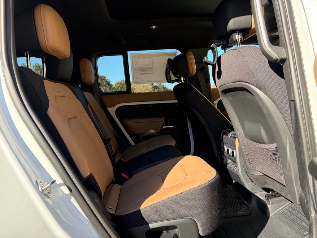 New 2026 Land Rover Defender 130 V8 image 17