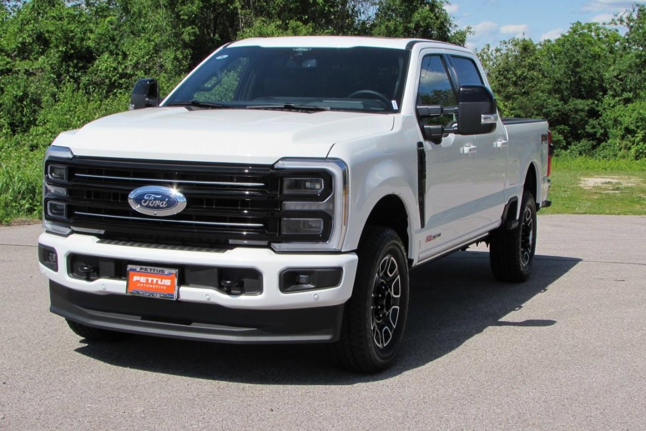 New 2025 Ford F250 Platinum image 3