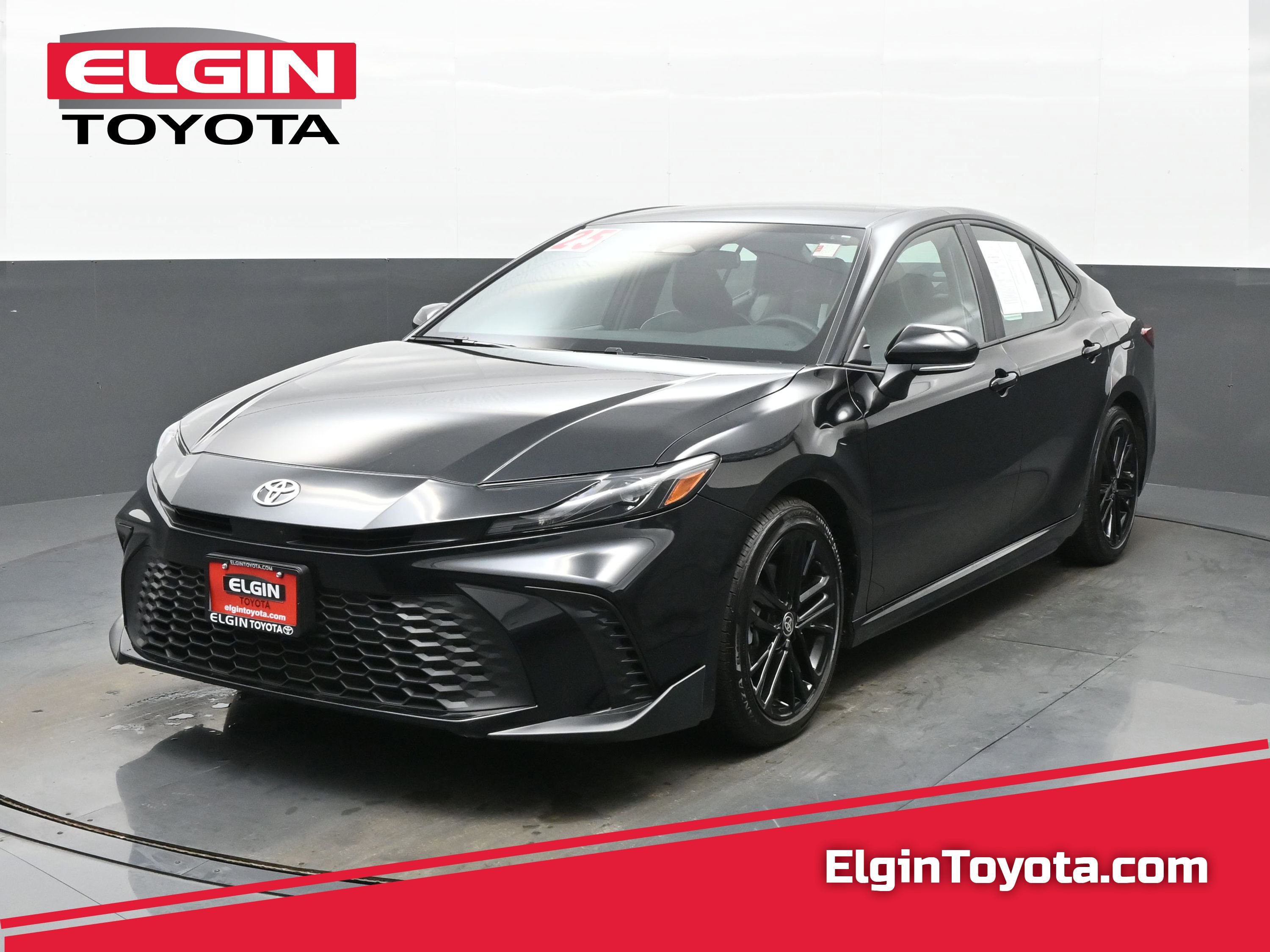Used 2025 Toyota Camry SE