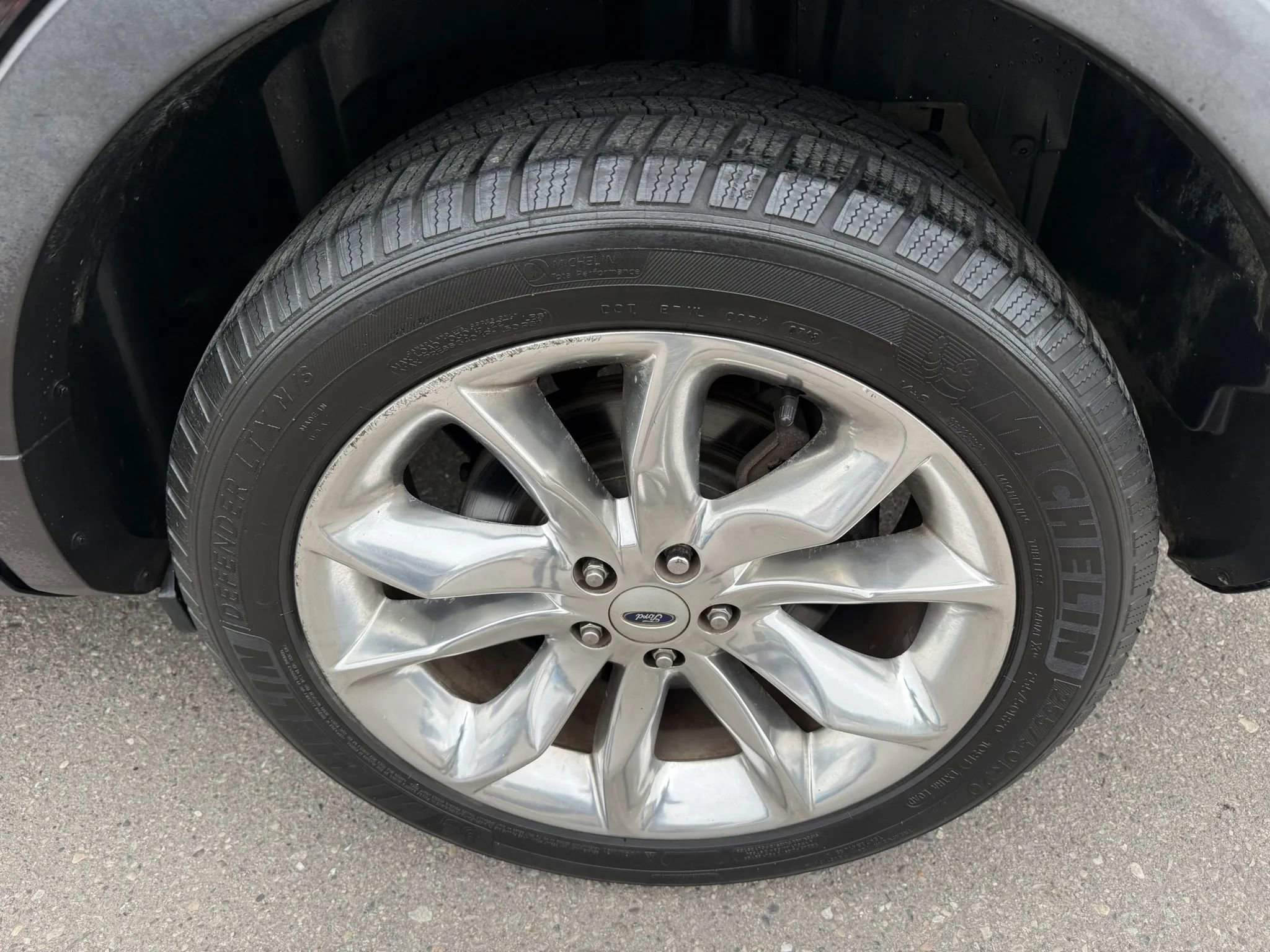 Used 2014 Ford Explorer XLT w/ Equipment Group 202A FWD image 10
