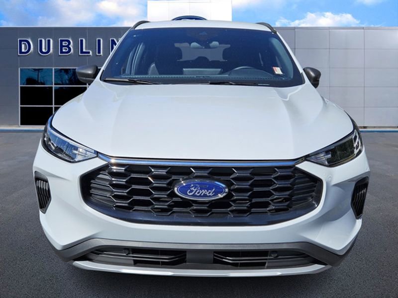 New 2026 Ford Escape ST-Line image 2