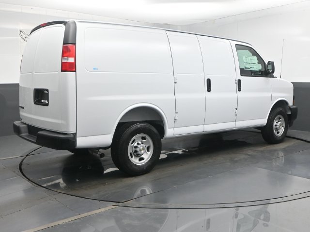 New 2027 Chevrolet Express 2500 w/ Driver Convenience Package RWD image 29