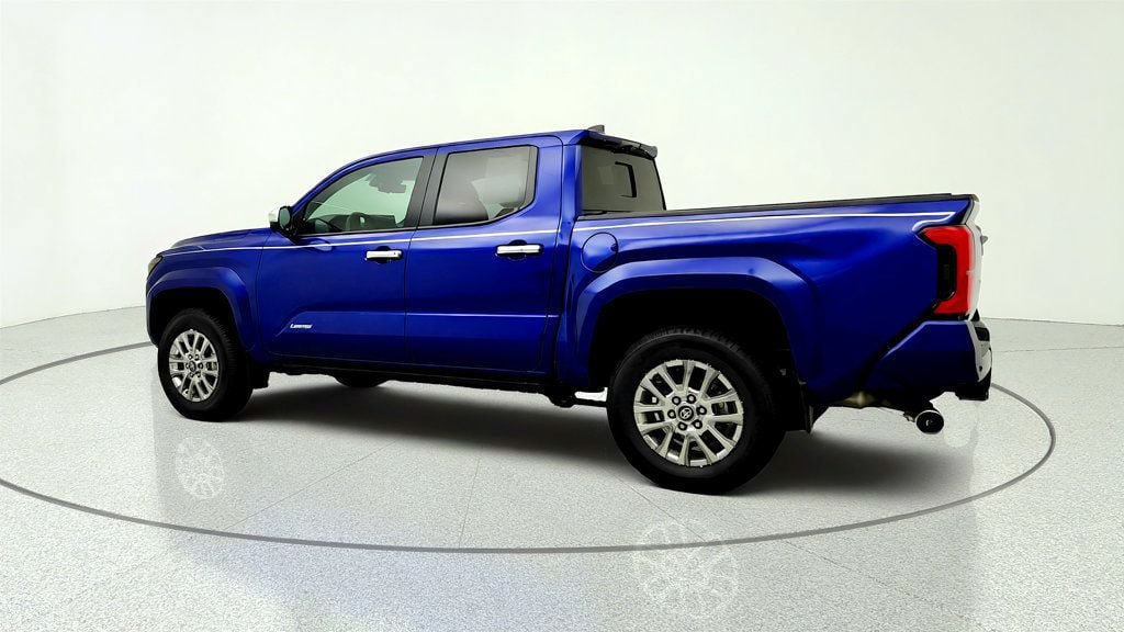 Used 2025 Toyota Tacoma Limited AWD/4WD image 7