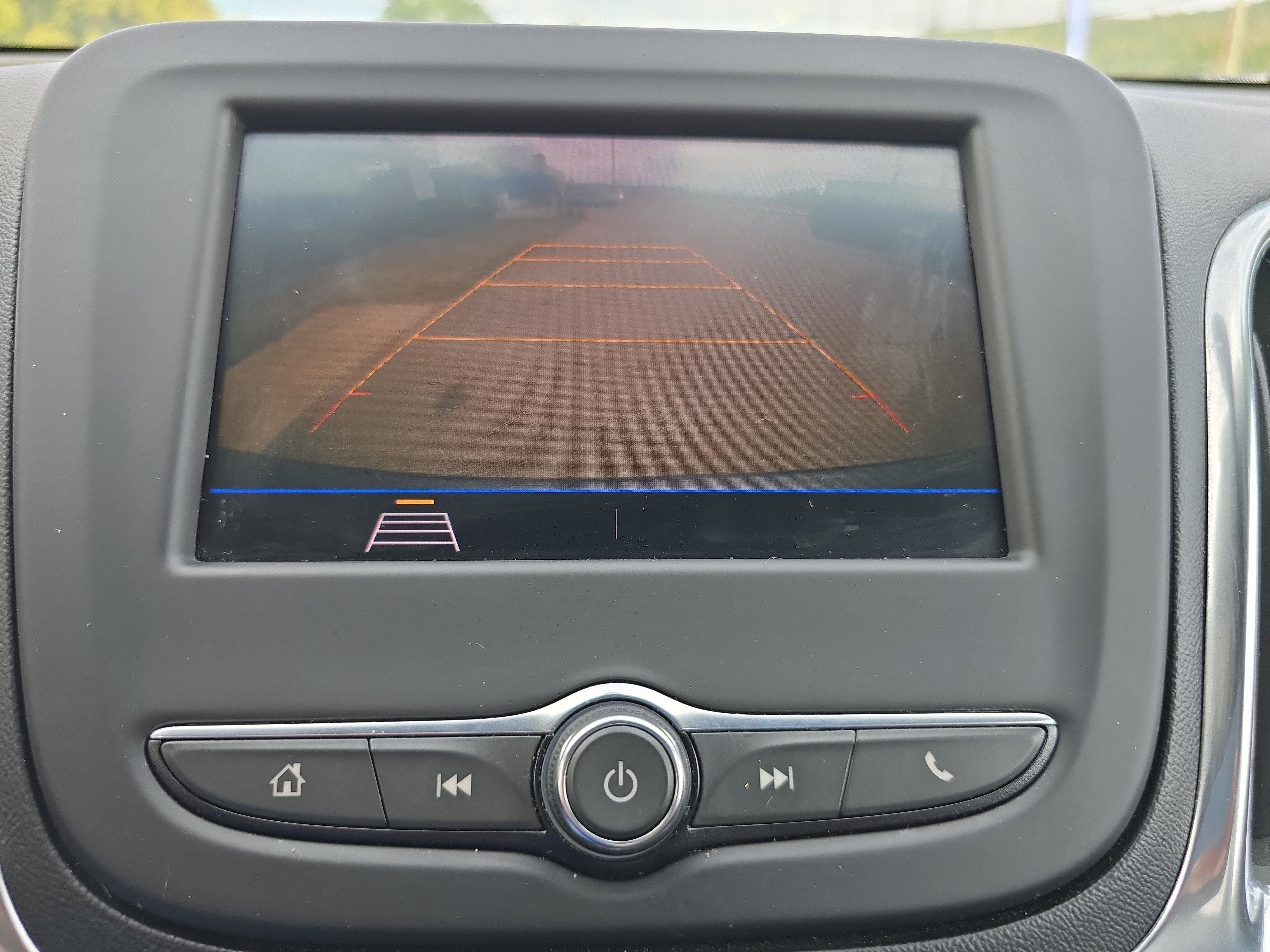 Used 2021 Chevrolet Equinox LT w/ LPO, Cargo Package image 26