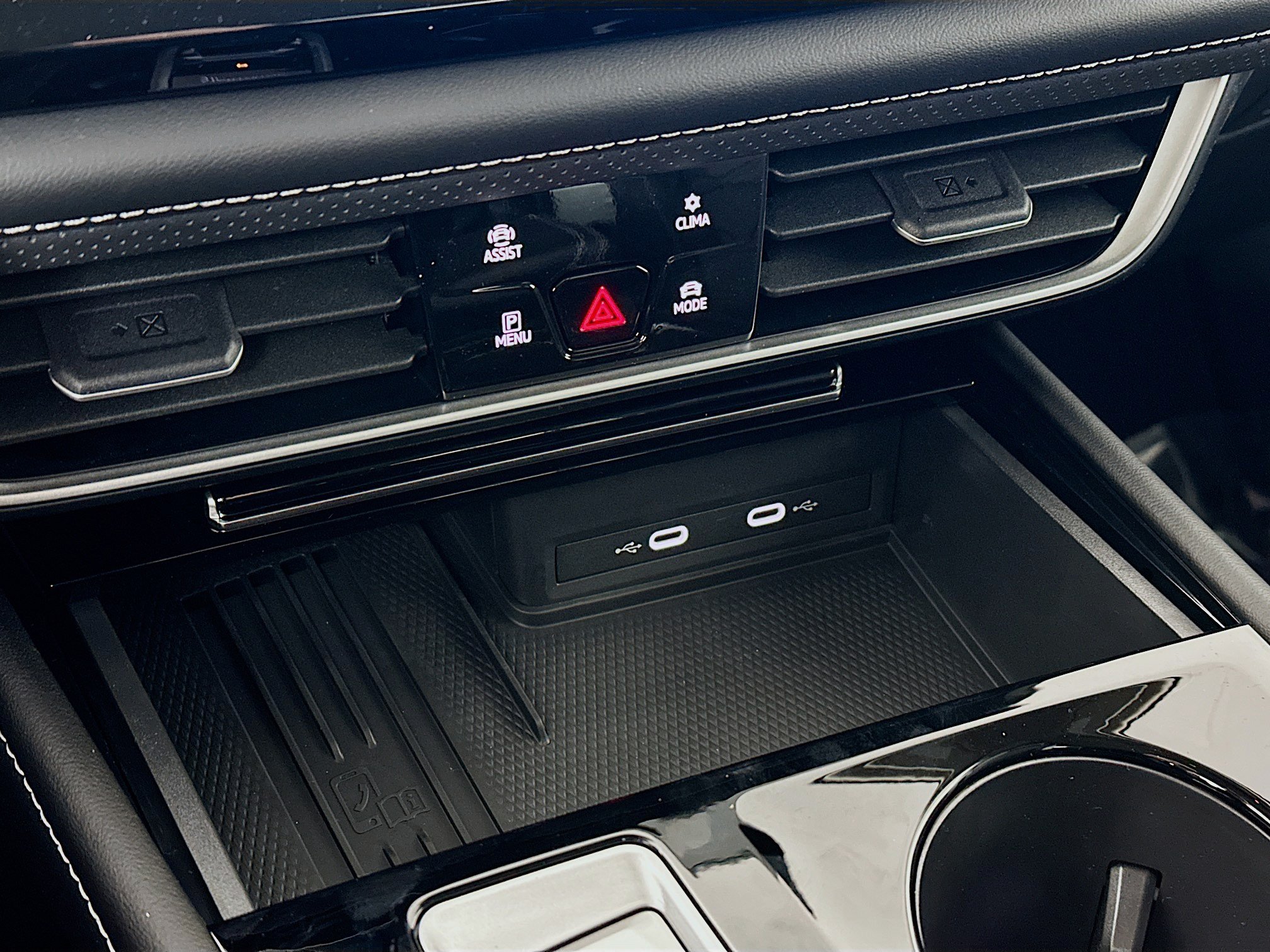 New 2026 Volkswagen Atlas SE AWD/4WD image 15