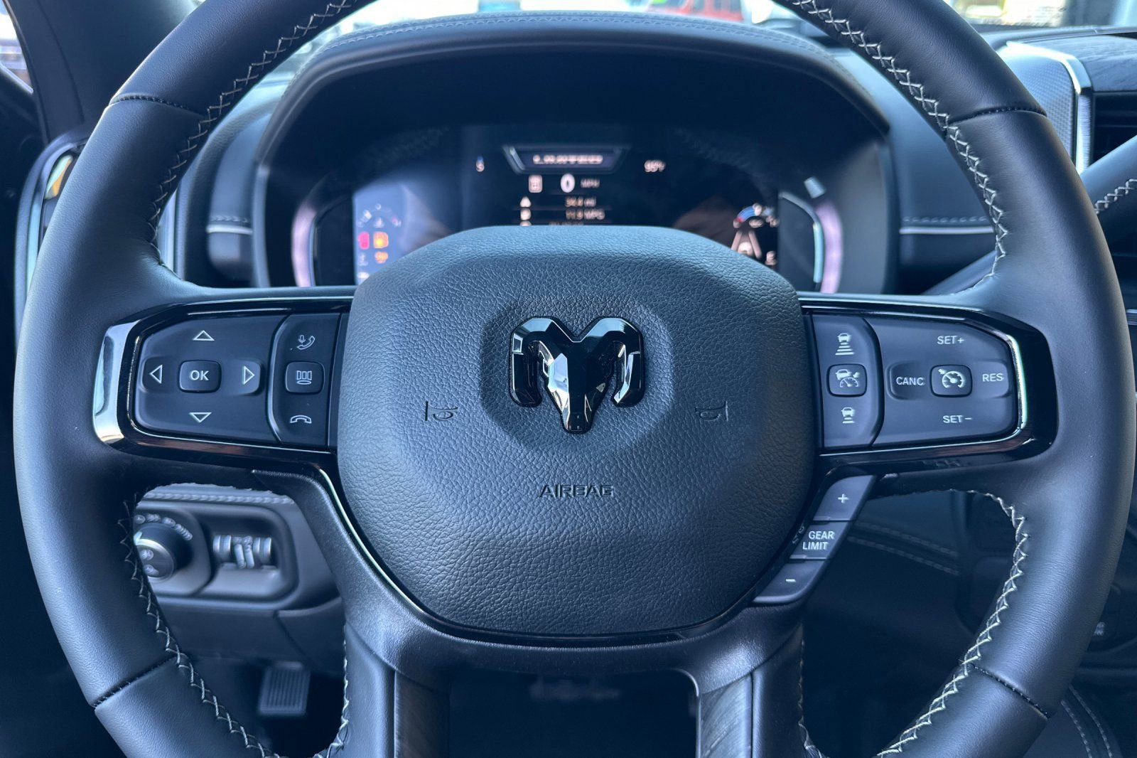 New 2026 RAM 3500 Limited AWD/4WD image 28